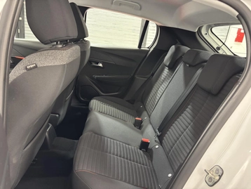 Image véhicule  Peugeot 208 (22)