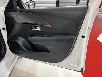 Image véhicule  Peugeot 208 (26)