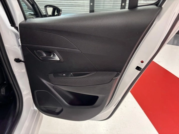 Image véhicule  Peugeot 208 (29)