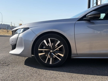 Image véhicule Peugeot 508 (10) Image véhicule Peugeot 508 (10)