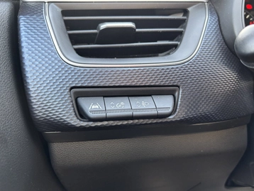 Image véhicule  Renault ARKANA (23)