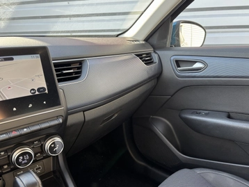 Image véhicule  Renault ARKANA (22)