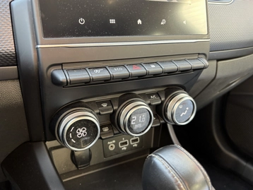 Image véhicule  Renault ARKANA (20)