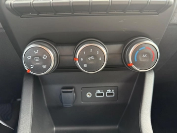 Image véhicule  Renault CLIO (24)