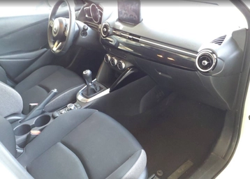 Image véhicule  Mazda Mazda 2 (5)