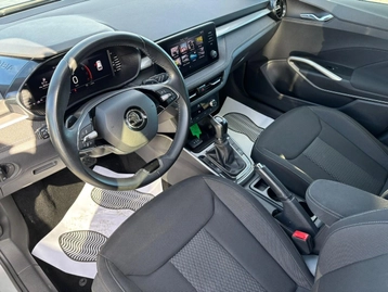 Image véhicule Skoda FABIA (54) Image véhicule Skoda FABIA (54)