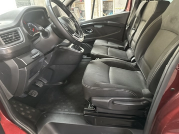 Image véhicule  Renault TRAFIC (2)