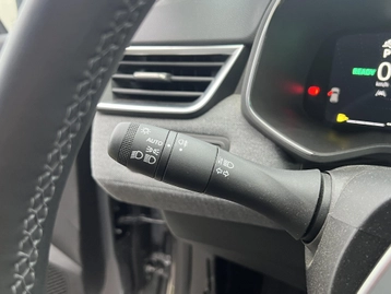 Image véhicule  Renault CLIO (28)