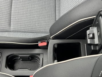 Image véhicule  Renault CLIO (43)