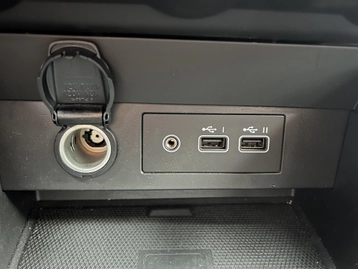 Image véhicule  Renault CLIO (40)