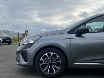 Image véhicule  Renault CLIO (9)