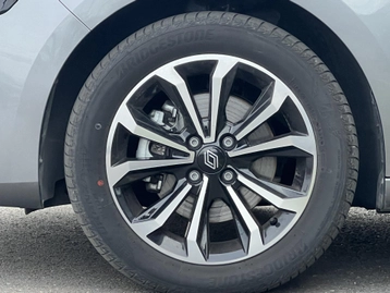 Image véhicule  Renault CLIO (10)