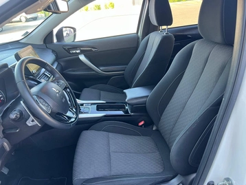 Image véhicule  Mitsubishi ECLIPSE CROSS (11)