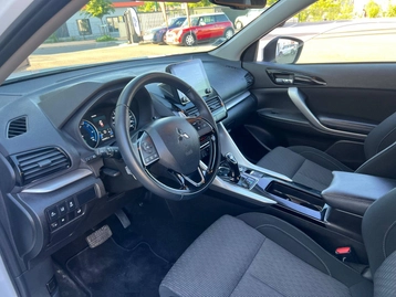 Image véhicule  Mitsubishi ECLIPSE CROSS (9)
