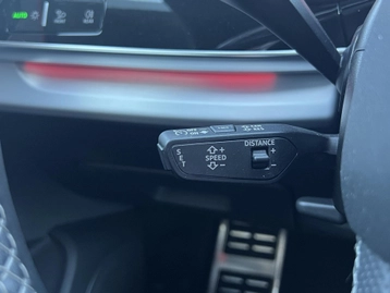 Image véhicule  Audi Q8 (33)