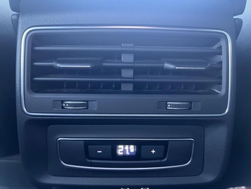 Image véhicule  Audi Q8 (16)