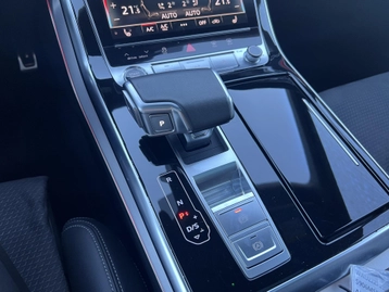 Image véhicule  Audi Q8 (42)