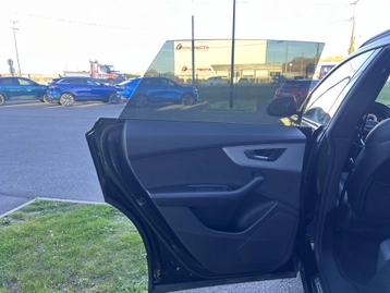 Image véhicule  Audi Q8 (12)