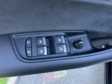 Image véhicule  Audi Q8 (22)