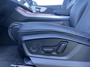 Image véhicule  Audi Q8 (24)