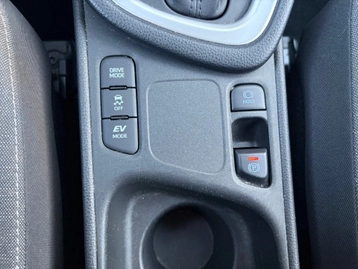 Image véhicule  Toyota YARIS (14)