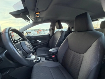 Image véhicule  Toyota YARIS (16)