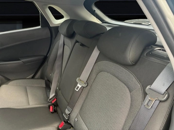 Image véhicule  Hyundai KONA (18)