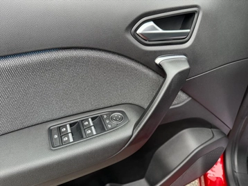 Image véhicule  Renault CAPTUR (17)