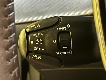 Image véhicule  Peugeot 208 (23)