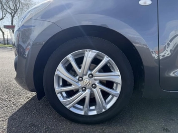 Image véhicule  Suzuki SWIFT (15)