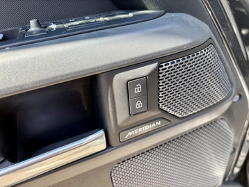 Image véhicule  Land Rover Defender (2) (22)