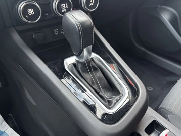 Image véhicule  Renault ARKANA (23)