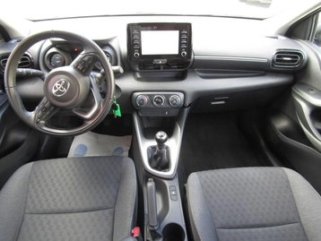 Image véhicule  Toyota YARIS (4)