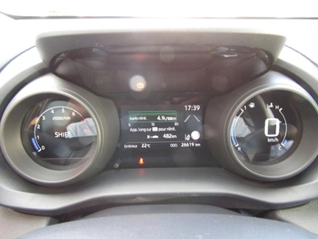 Image véhicule  Toyota YARIS (12)