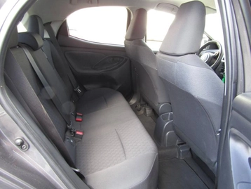 Image véhicule  Toyota YARIS (14)
