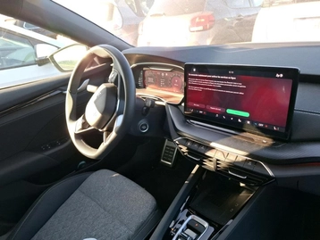 Image véhicule  Skoda OCTAVIA COMBI (3)
