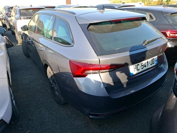 Image véhicule  Skoda OCTAVIA COMBI (2)