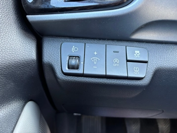 Image véhicule  Kia STONIC BUSINESS (7)