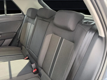 Image véhicule  Volkswagen T-ROC (15)