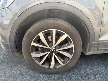 Image véhicule  Volkswagen T-ROC (6)