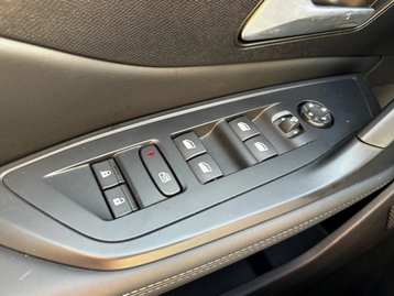 Image véhicule  Peugeot 408 (28)