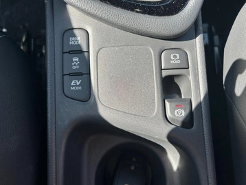 Image véhicule  Toyota YARIS (31)