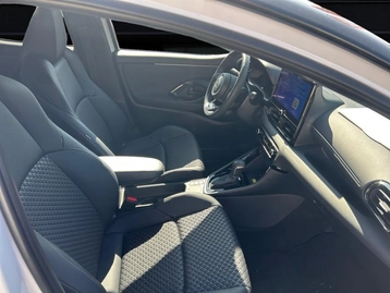 Image véhicule  Toyota YARIS (15)
