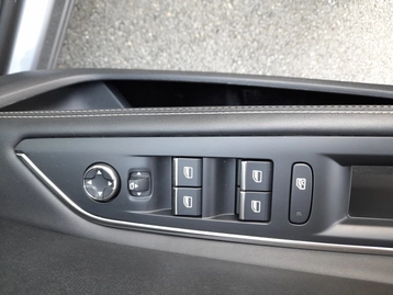 Image véhicule  Peugeot 3008 (10)