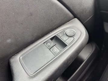 Image véhicule  Renault CLIO (19)