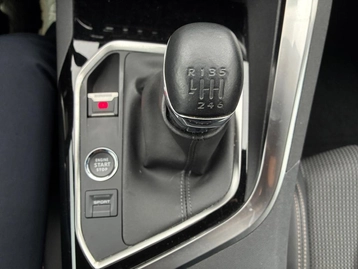 Image véhicule  Peugeot 3008 (35)