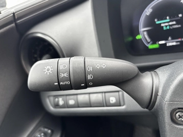 Image véhicule  Toyota C-HR (2) (10)