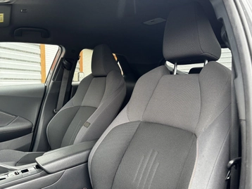 Image véhicule  Toyota C-HR (2) (4)