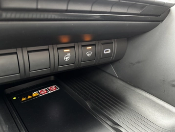 Image véhicule  Toyota C-HR (2) (23)