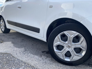 Image véhicule  Renault TWINGO III (4)